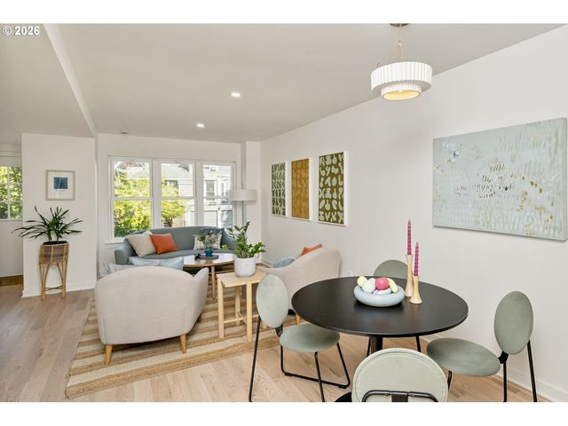 323 Se 14TH Ave, Portland, OR 97214