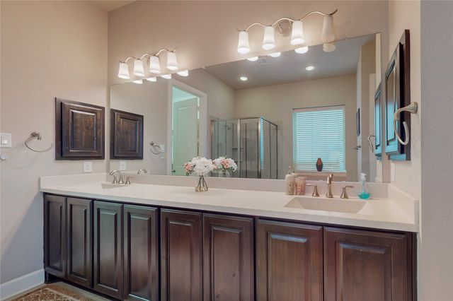 112 Spear Court, Irving, TX 75063