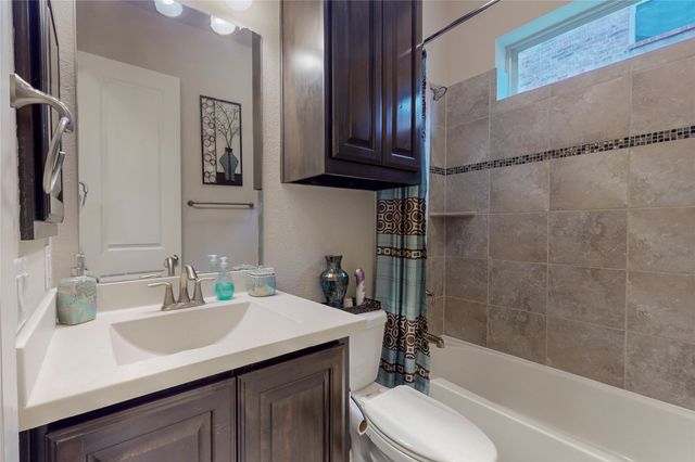 112 Spear Court, Irving, TX 75063