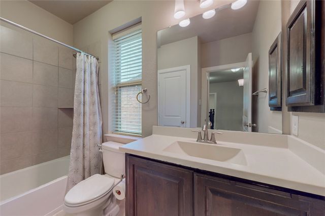 112 Spear Court, Irving, TX 75063