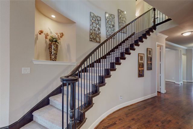 112 Spear Court, Irving, TX 75063