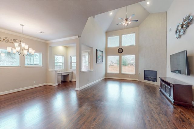 112 Spear Court, Irving, TX 75063