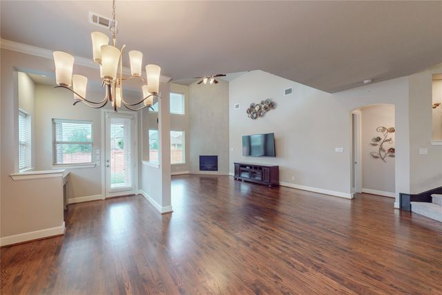 112 Spear Court, Irving, TX 75063