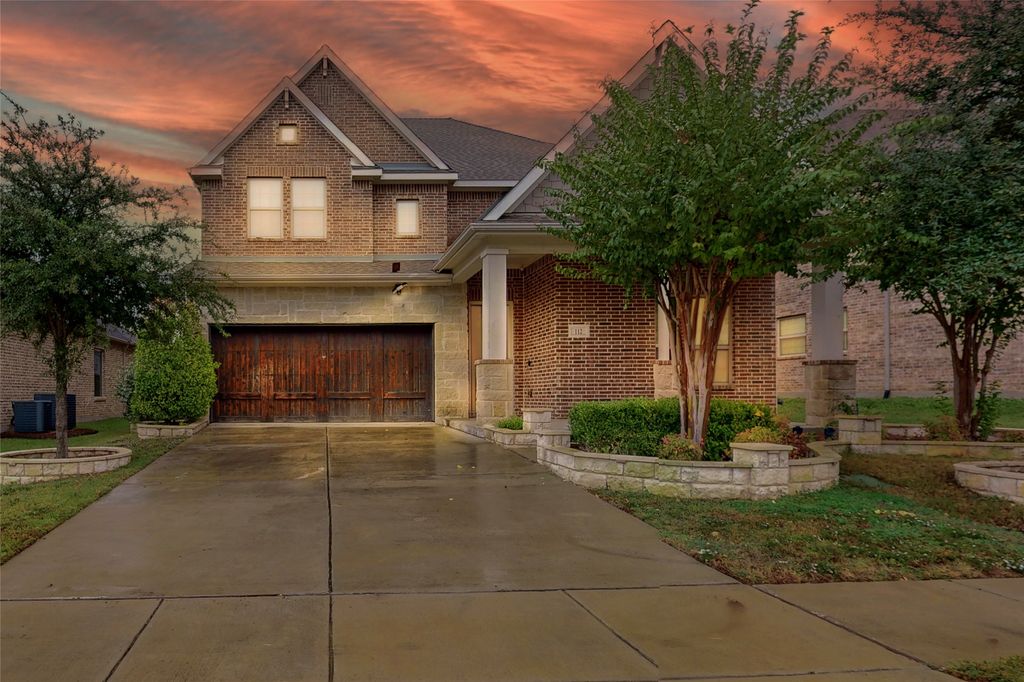 112 Spear Court, Irving, TX 75063