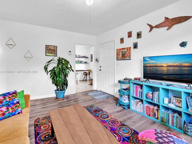 3210 E Elizabeth St, Miami, FL 33133