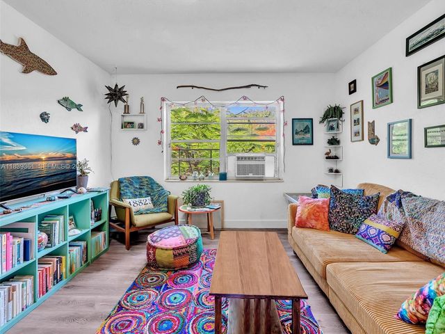 3210 E Elizabeth St, Miami, FL 33133