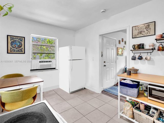 3210 E Elizabeth St, Miami, FL 33133