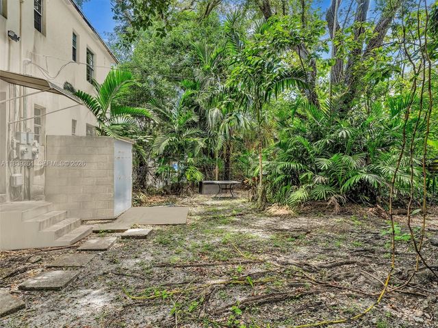 3210 E Elizabeth St, Miami, FL 33133