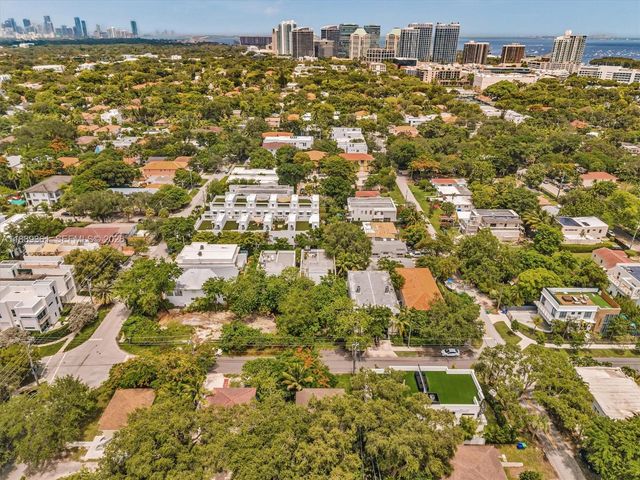 3210 E Elizabeth St, Miami, FL 33133