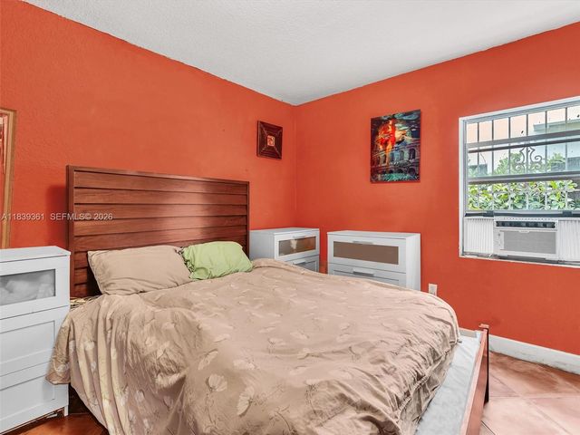 3210 E Elizabeth St, Miami, FL 33133