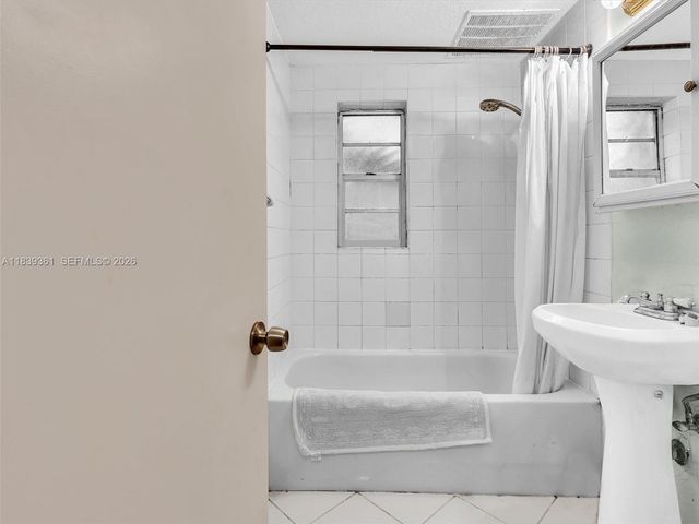 3210 E Elizabeth St, Miami, FL 33133