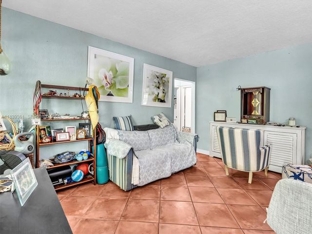 3210 E Elizabeth St, Miami, FL 33133