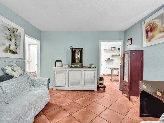 3210 E Elizabeth St, Miami, FL 33133