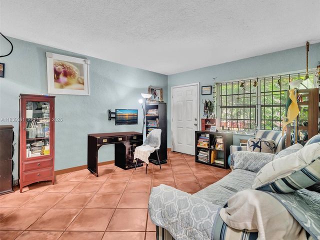 3210 E Elizabeth St, Miami, FL 33133