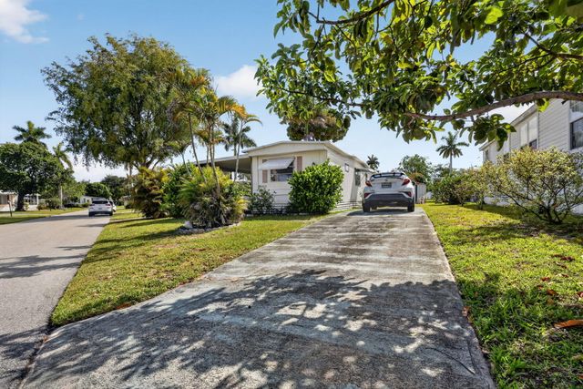 12375 S Military Trail 90, Boynton Beach, FL 33436