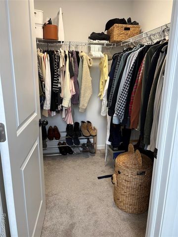 3927 Trailway Commons Circle, Auburn Hills, MI 48326