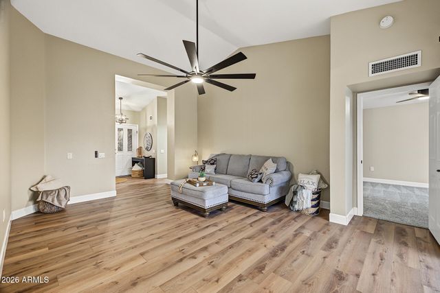 13706 W SKY HAWK Drive, Sun City West, AZ 85375