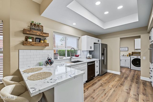 13706 W SKY HAWK Drive, Sun City West, AZ 85375