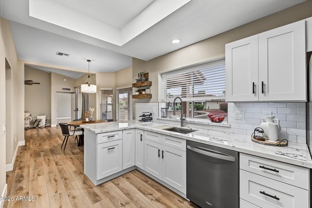 13706 W SKY HAWK Drive, Sun City West, AZ 85375