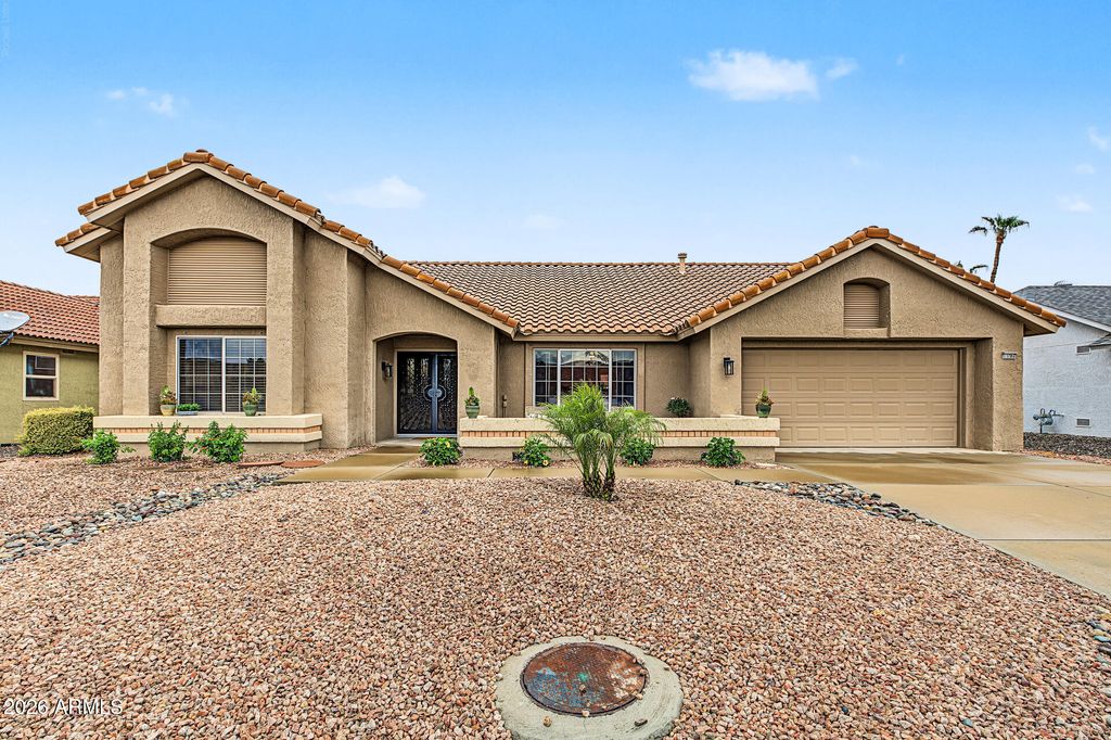 13706 W SKY HAWK Drive, Sun City West, AZ 85375