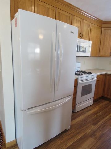 472 Jones Drive, Randolph, WI 53956