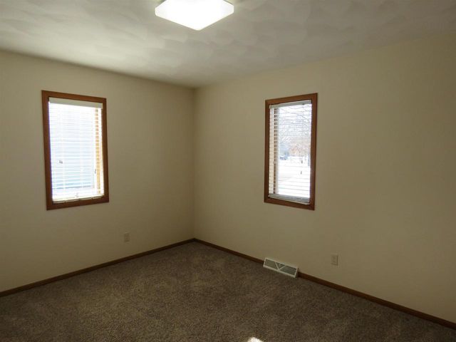 472 Jones Drive, Randolph, WI 53956