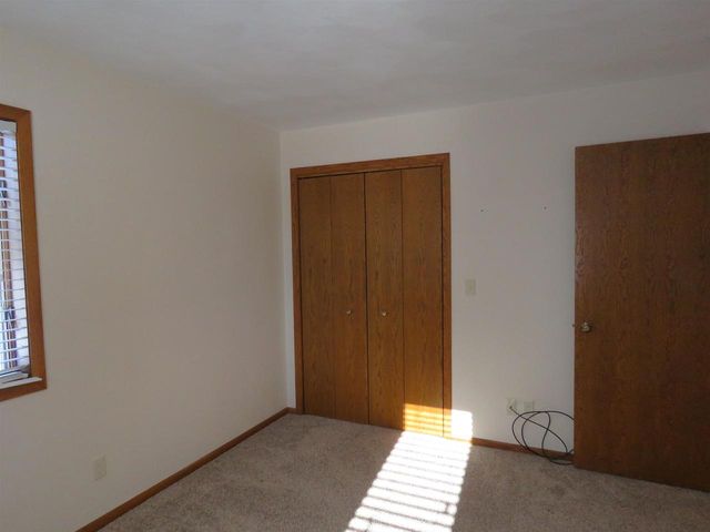 472 Jones Drive, Randolph, WI 53956