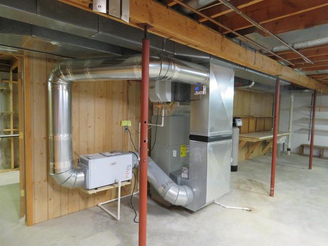 472 Jones Drive, Randolph, WI 53956