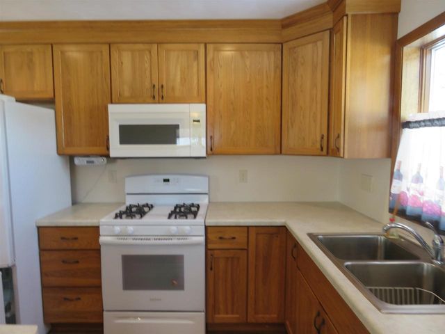 472 Jones Drive, Randolph, WI 53956