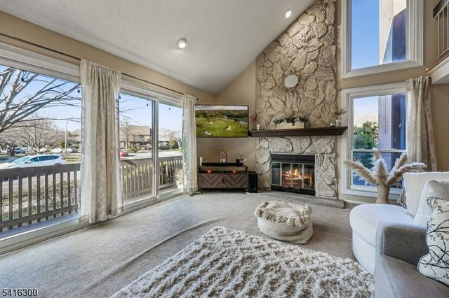 130 Kingsberry Dr, Franklin Twp., NJ 08873