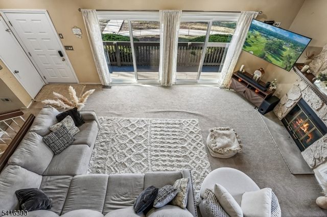 130 Kingsberry Dr, Franklin Twp., NJ 08873