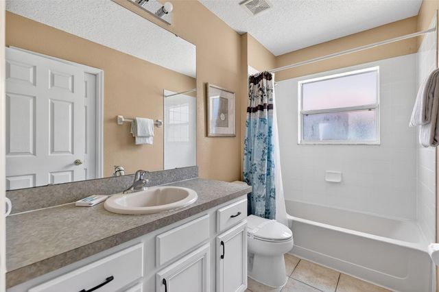 130 SARAGOSSA AVENUE, Davenport, FL 33897