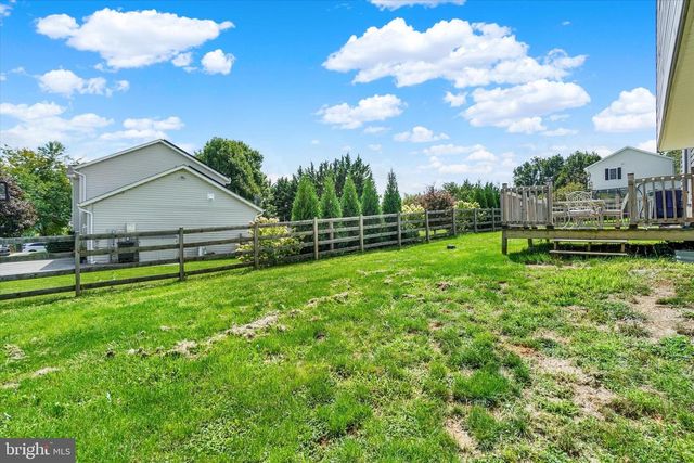 131 SWITCHPOINT DR, Stewartstown, PA 17363