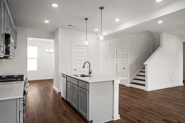 8008 Netterfield Drive, White House, TN 37188