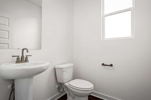 8008 Netterfield Drive, White House, TN 37188