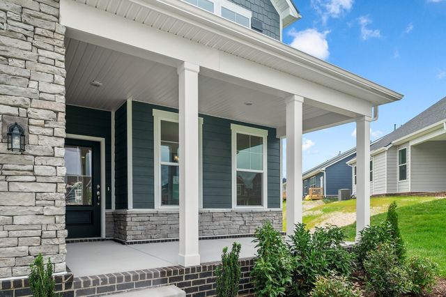 8008 Netterfield Drive, White House, TN 37188