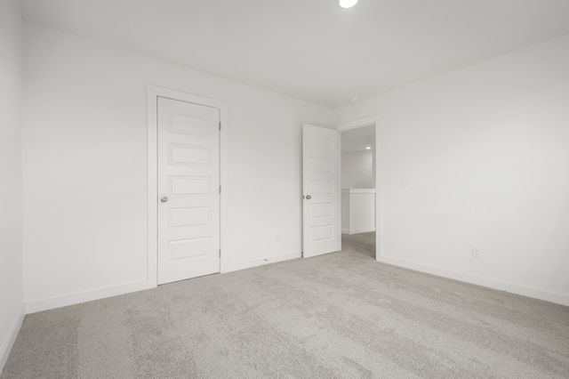 8008 Netterfield Drive, White House, TN 37188