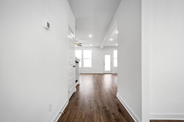 8008 Netterfield Drive, White House, TN 37188