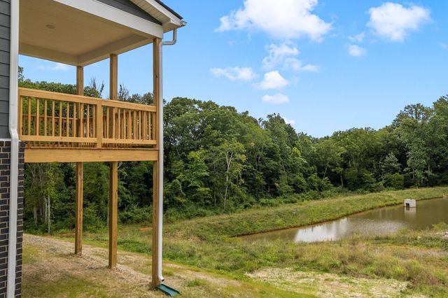 8008 Netterfield Drive, White House, TN 37188