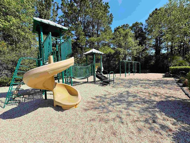 3907 Bay Pines Ct., North Myrtle Beach, SC 29582