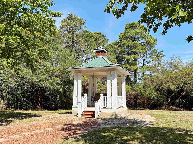 3907 Bay Pines Ct., North Myrtle Beach, SC 29582