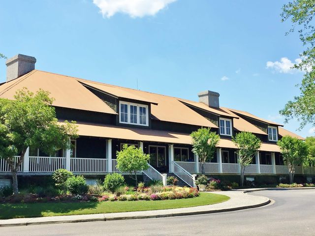 3907 Bay Pines Ct., North Myrtle Beach, SC 29582