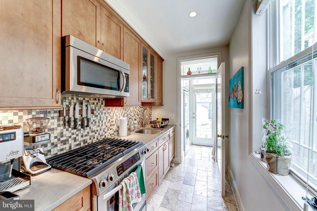 602 14TH PL NE, Washington, DC 20002