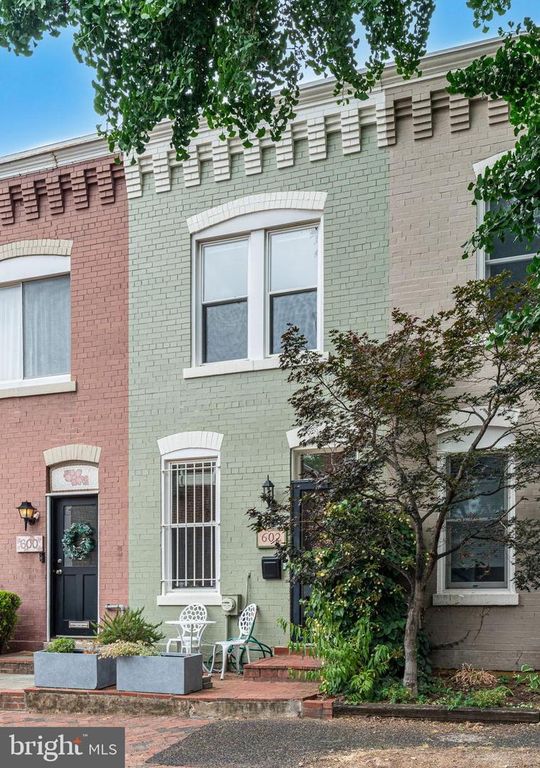 602 14TH PL NE, Washington, DC 20002
