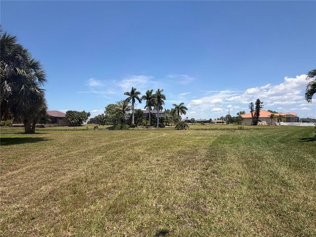 16201 CAYMAN LANE, Punta Gorda, FL 33955