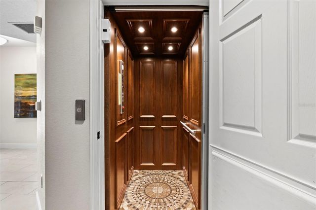 771 DATE PALM LANE, St Petersburg, FL 33707