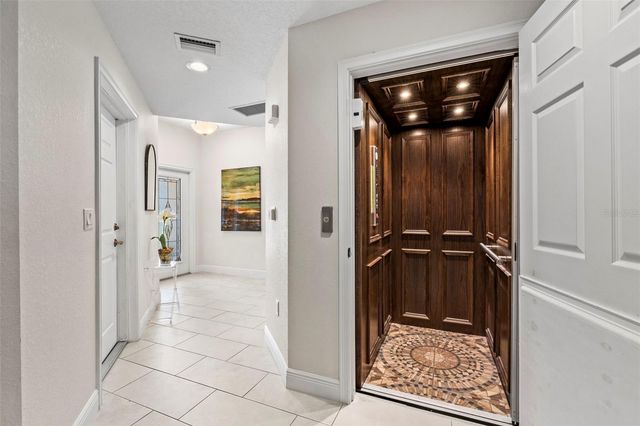 771 DATE PALM LANE, St Petersburg, FL 33707