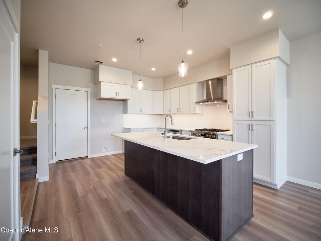 1042 E 4TH AVE, Post Falls, ID 83854 photo 1