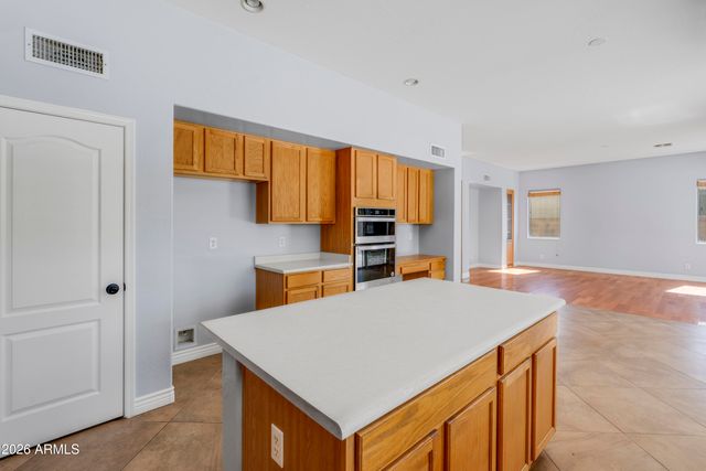 1211 E KENWOOD Street, Mesa, AZ 85203