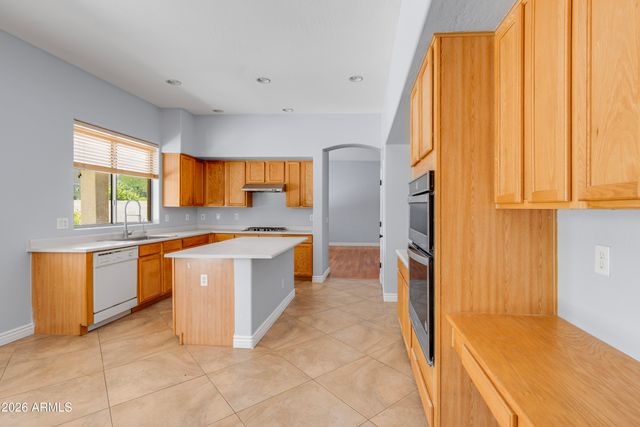 1211 E KENWOOD Street, Mesa, AZ 85203